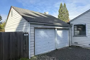 740 14th St, Springfield, OR 97477 - Photo 2
