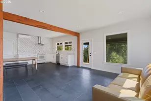 5524 Binns Hill Dr, Hood River, OR 97031 - Photo 18
