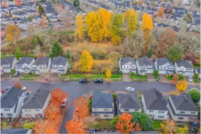 16905 NW Arizona Dr, Beaverton, OR 97006 - Photo 38