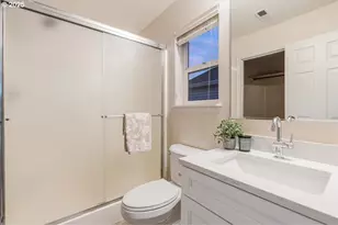 16905 NW Arizona Dr, Beaverton, OR 97006 - Photo 6