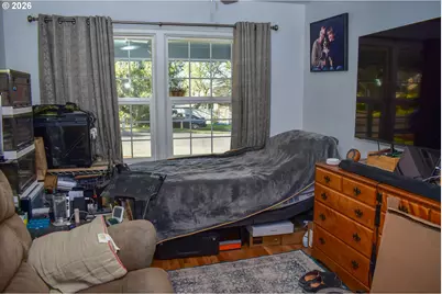 794 N Keene Way Dr, Medford, OR 97504 - Photo 4