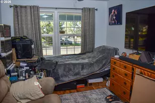 794 N Keene Way Dr, Medford, OR 97504 - Photo 4