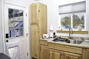 794 N Keene Way Dr, Medford, OR 97504 - Photo 12