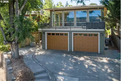 402 Bluff Rd, Hood River, OR 97031 - Photo 1