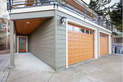 402 Bluff Rd, Hood River, OR 97031 - Photo 4