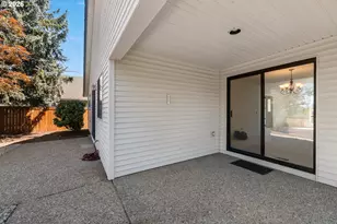 15503 NE Summerplace Dr, Portland, OR 97230 - Photo 18