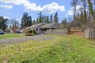 39115 Jasper Lowell Rd, Fall Creek, OR 97438 - Photo 2