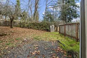 39115 Jasper Lowell Rd, Fall Creek, OR 97438 - Photo 38