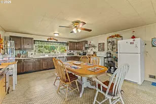 50156 Myrtle Creek Rd, Myrtle Point, OR 97458 - Photo 8