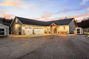 92735 Boots Dr, Coos Bay, OR 97420 - Photo 2