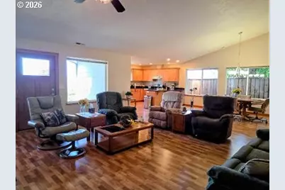 2065 17th St, North Bend, OR 97459 - Photo 14