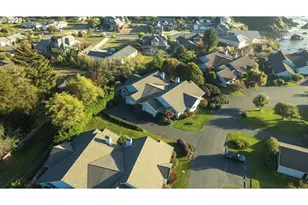 219 Schooner Bay Dr, Brookings, OR 97415 - Photo 46