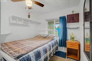 13055 SE Stark St, Portland, OR 97233 - Photo 16