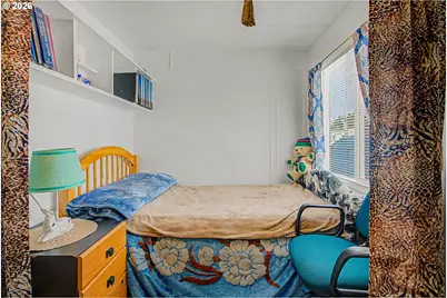 13055 SE Stark St #5, Portland, OR 97233 - Photo 14