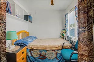 13055 SE Stark St, Portland, OR 97233 - Photo 14