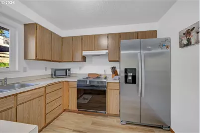 1336 S 7th St, Cottage Grove, OR 97424 - Photo 14