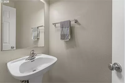 1271 SE Leander St, Hillsboro, OR 97123 - Photo 12