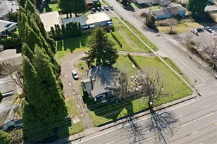 21260 SE Stark St, Gresham, OR 97030 - Photo 8