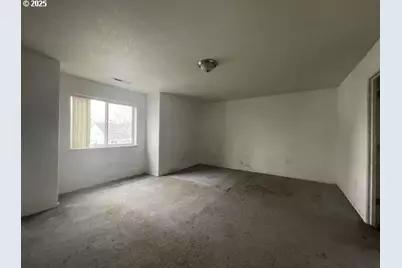 1006 NE Mariners Loop, Portland, OR 97211 - Photo 26