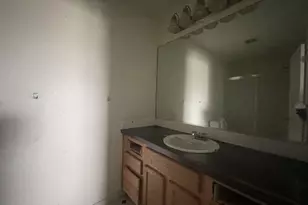 1006 NE Mariners Loop, Portland, OR 97211 - Photo 30