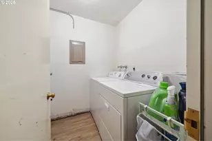 1630 NW Eastbrook Ct, Beaverton, OR 97006 - Photo 22