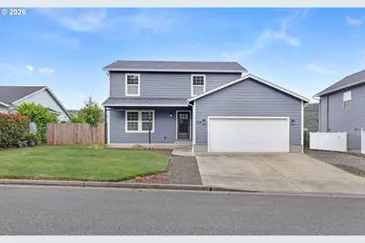 179 Rainbow Ridge Ave, Roseburg, OR 97471 - Photo 1