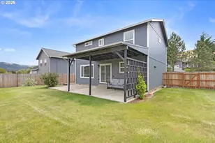 179 Rainbow Ridge Ave, Roseburg, OR 97471 - Photo 36