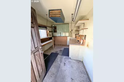 321 W Date St, Powers, OR 97466 - Photo 26