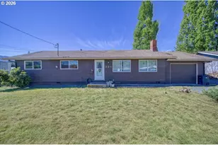 321 W Date St, Powers, OR 97466 - Photo 1