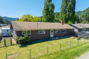 321 W Date St, Powers, OR 97466 - Photo 26