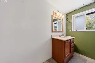 321 W Date St, Powers, OR 97466 - Photo 20