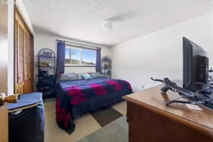 321 W Date St, Powers, OR 97466 - Photo 22