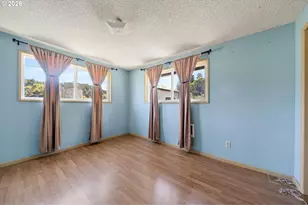 321 W Date St, Powers, OR 97466 - Photo 14
