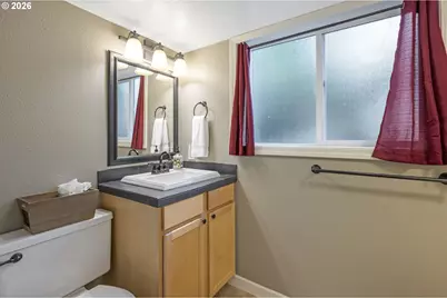 3008 SW Wilbard St, Portland, OR 97219 - Photo 32