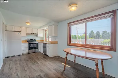 1803 NW 100th St, Vancouver, WA 98685 - Photo 10