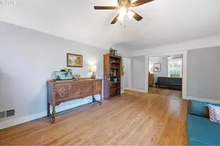 1890 Cottage St, Salem, OR 97301 - Photo 6