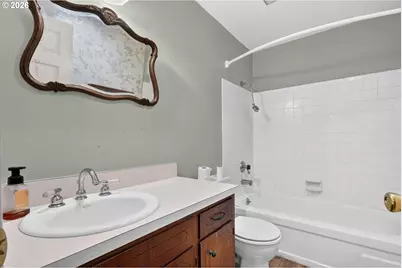 4992 SW Evelyn St, Portland, OR 97219 - Photo 12