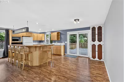 4992 SW Evelyn St, Portland, OR 97219 - Photo 8