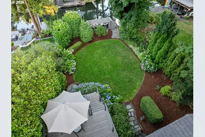 17332 Lake Haven Dr, Lake Oswego, OR 97035 - Photo 46