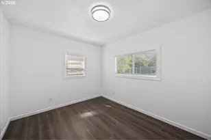 512 NW Cecil Ave, Roseburg, OR 97470 - Photo 12