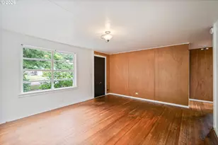 1158 10th Ave, Longview, WA 98632 - Photo 4