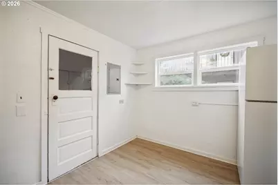 1158 10th Ave, Longview, WA 98632 - Photo 10