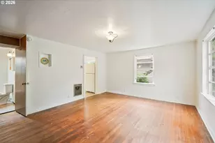 1158 10th Ave, Longview, WA 98632 - Photo 6