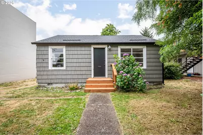 1158 10th Ave, Longview, WA 98632 - Photo 2