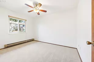 12088 SW King Arthur St, King City, OR 97224 - Photo 20