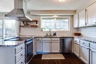 3958 Pam St, Eugene, OR 97402 - Photo 10