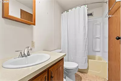 1400 Candlelight Dr #208, Eugene, OR 97402 - Photo 12