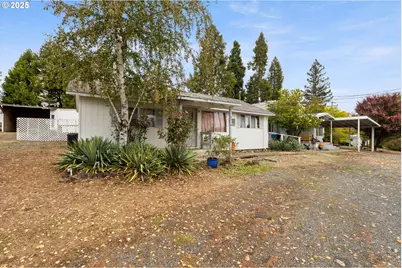 2414 Brockway Rd, Winston, OR 97496 - Photo 2