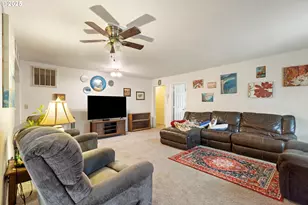 2414 Brockway Rd, Winston, OR 97496 - Photo 8