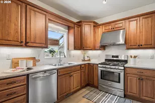 1613 N Willamette Blvd, Portland, OR 97217 - Photo 14